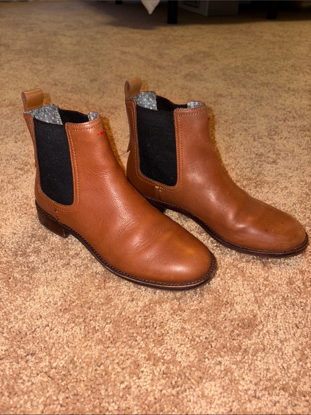 Women’s Ellen Degeneres Chelsea Boots in Brown Leather